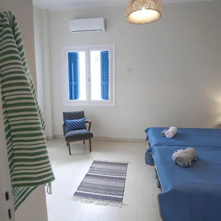 Traditional Town Garden Apartment *