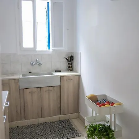 Traditional Town Garden Apartment Rhodes City