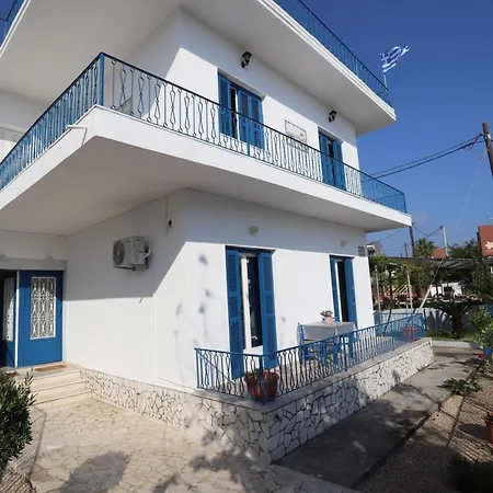 Traditional Town Garden Apartment *