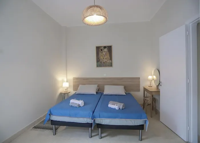 Apartment Traditional Town Garden *