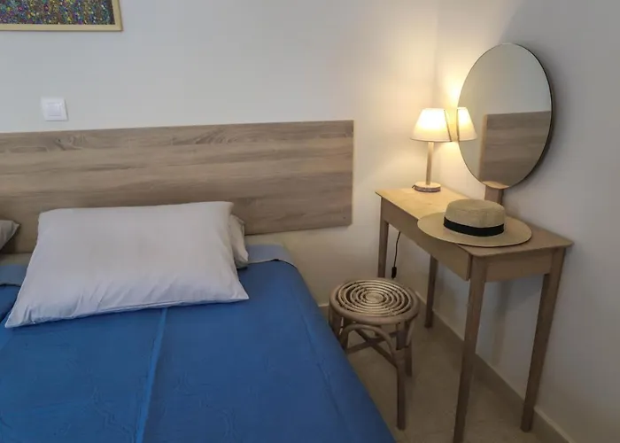 Traditional Town Garden Apartment Rhodes City