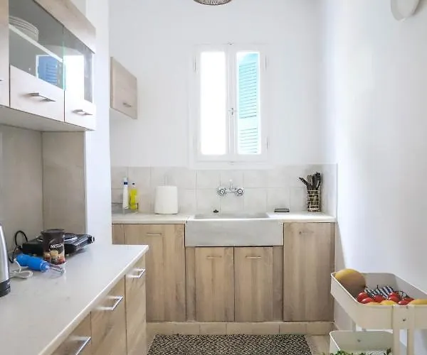 Apartment Traditional Town Garden