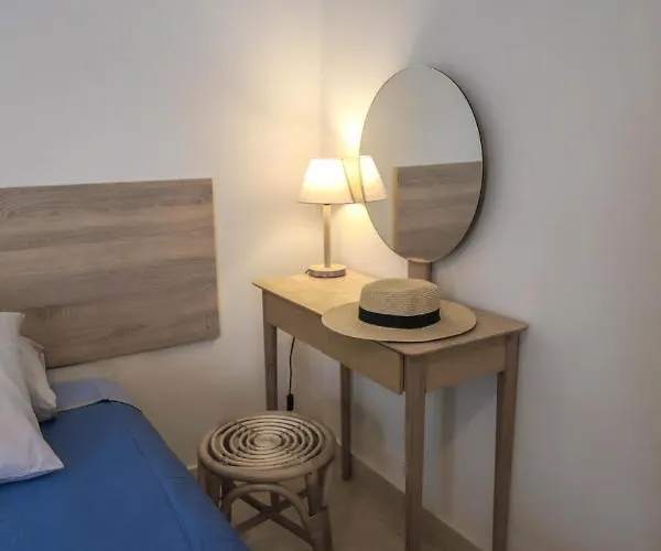 Traditional Town Garden Apartment Rhodes City