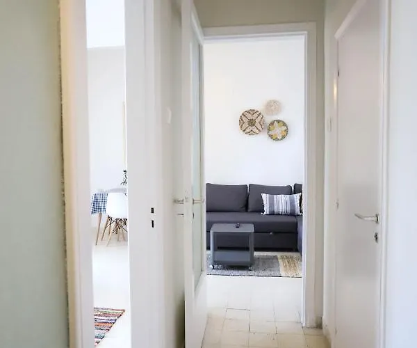 Apartment Traditional Town Garden Rhodes City