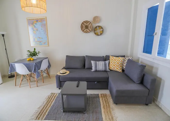 Apartment Traditional Town Garden *