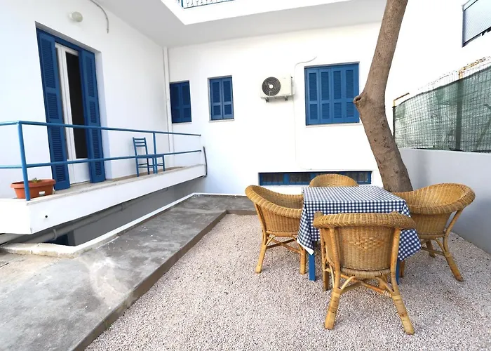 Apartment Traditional Town Garden *