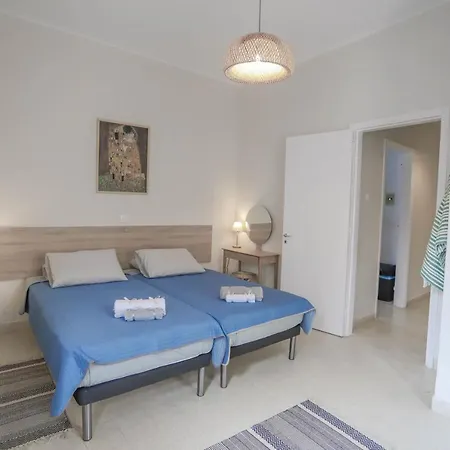 Traditional Town Garden