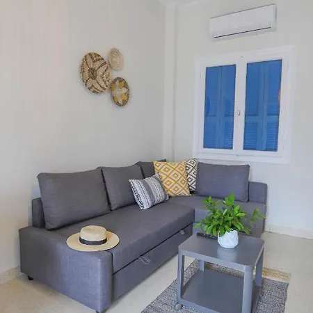 Traditional Town Garden *